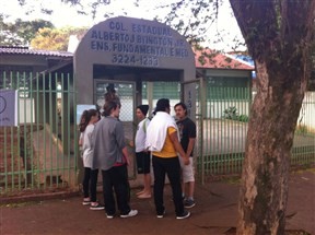 Mais duas escolas são ocupadas em Maringá